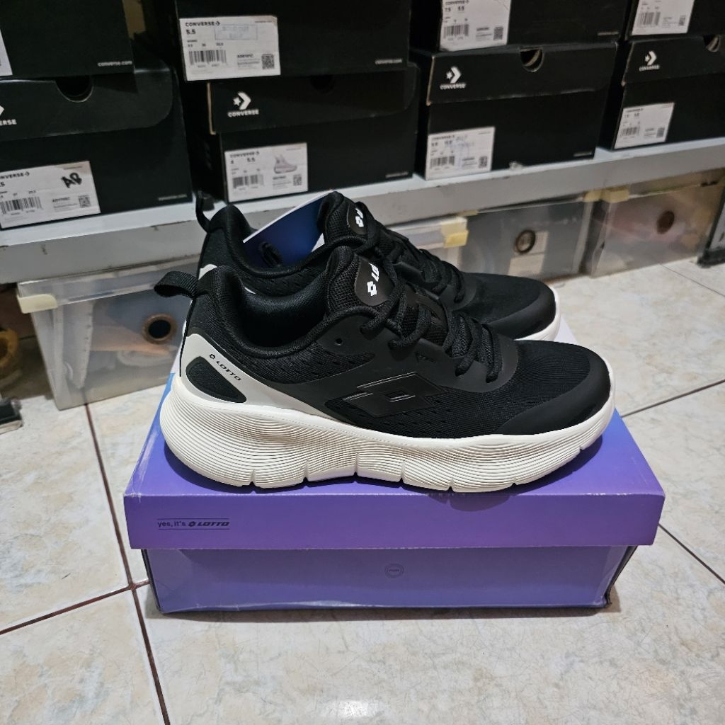 LOTTO DELI BLACK RUNNING ORIGINAL - EUR 41