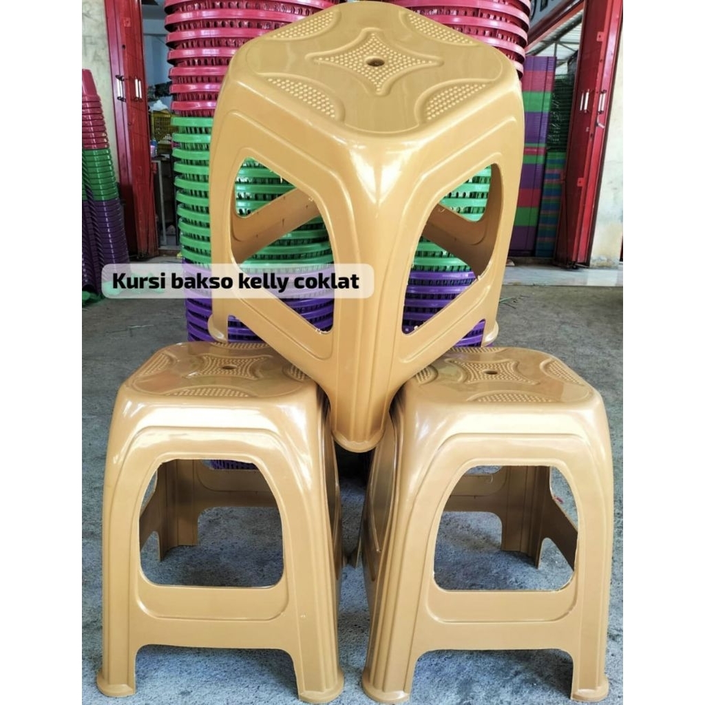 HIJAU KELLY BROWN และเก้าอี้บอลสีเขียว