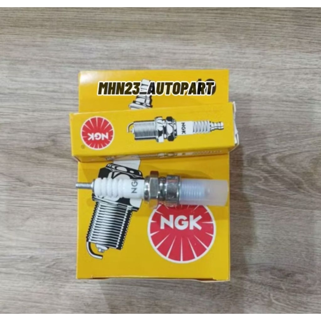 NGK D6HA SPARK PLUG ASTREA C90 S90Z MOTORCYCLE SPARK PLUG 1 กล่อง CONTAINS 10 ชิ้น