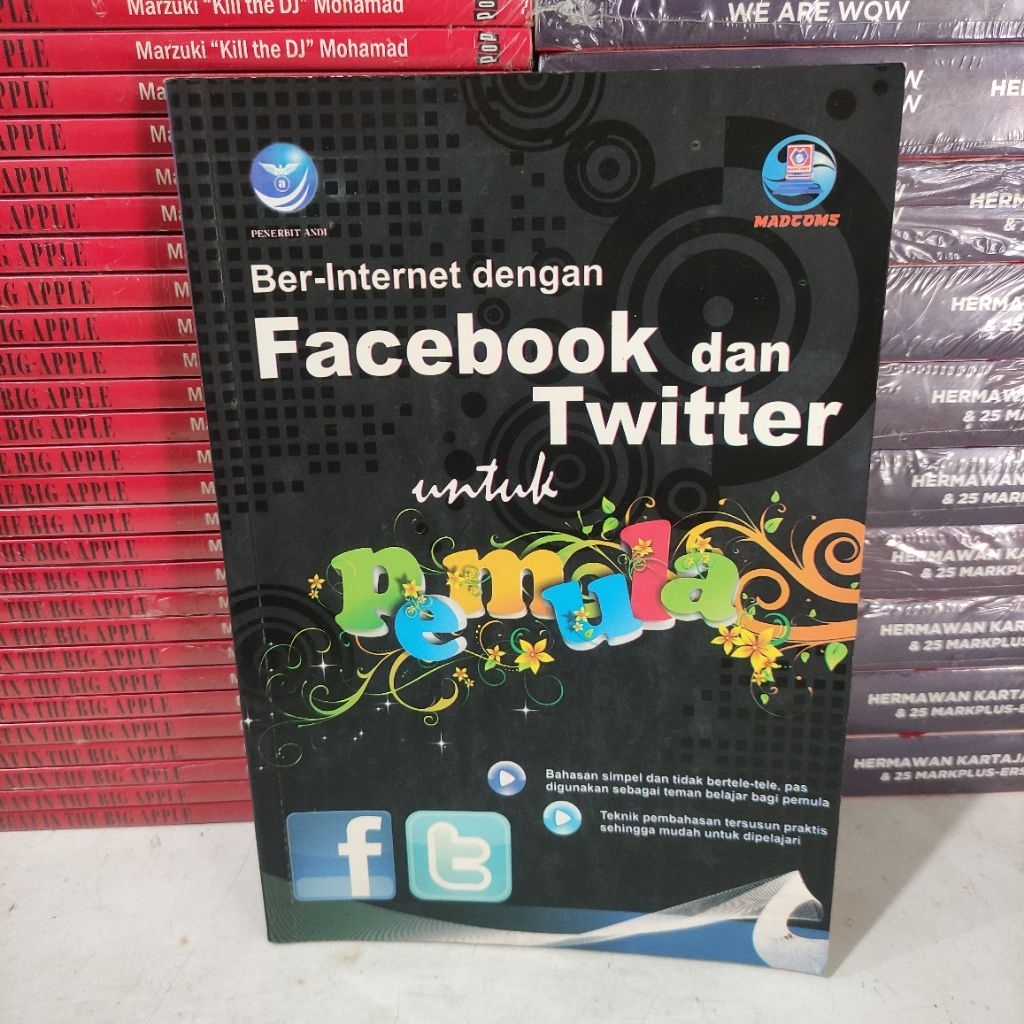 หนังสือต้นฉบับ: FACEBOOK และ TWITTER