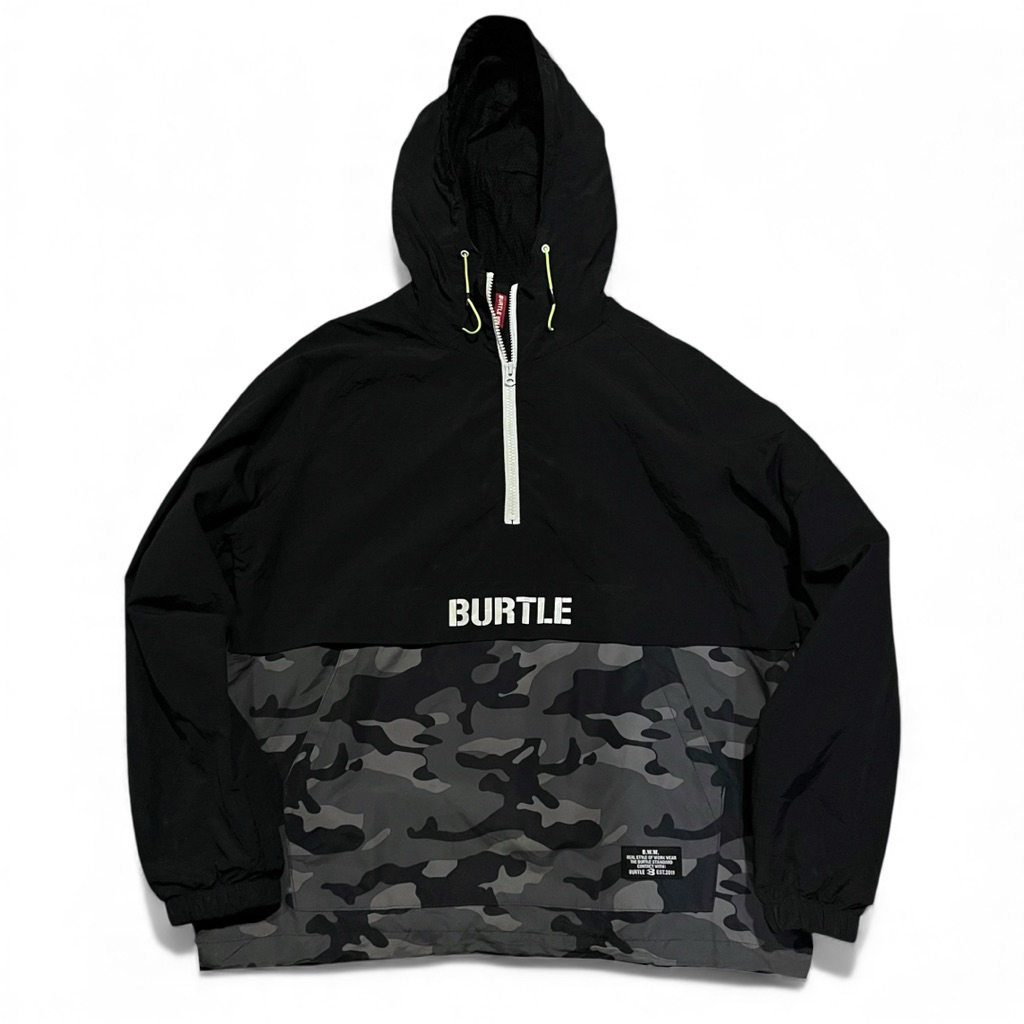 เสื้อแจ็คเก็ต Cagoule Burtle Japan Black camo Original
