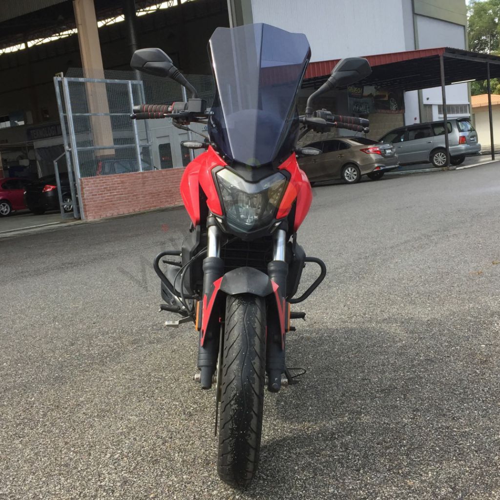 กระบังหน้าแบบกําหนดเอง dominar 400cc