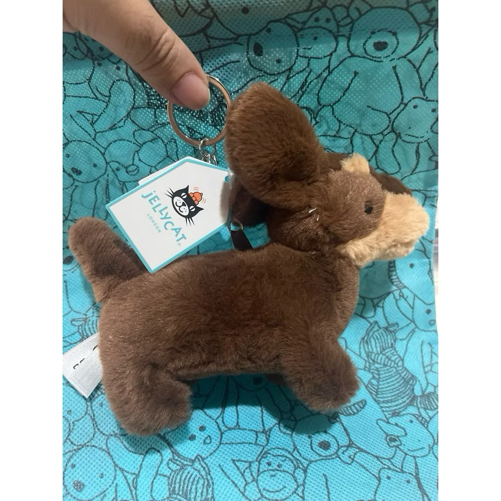 [ฟรี DUSTBAG] JELLYCAT SAUSAGE DOG BROWN BAGCHARM KEYCHAIN