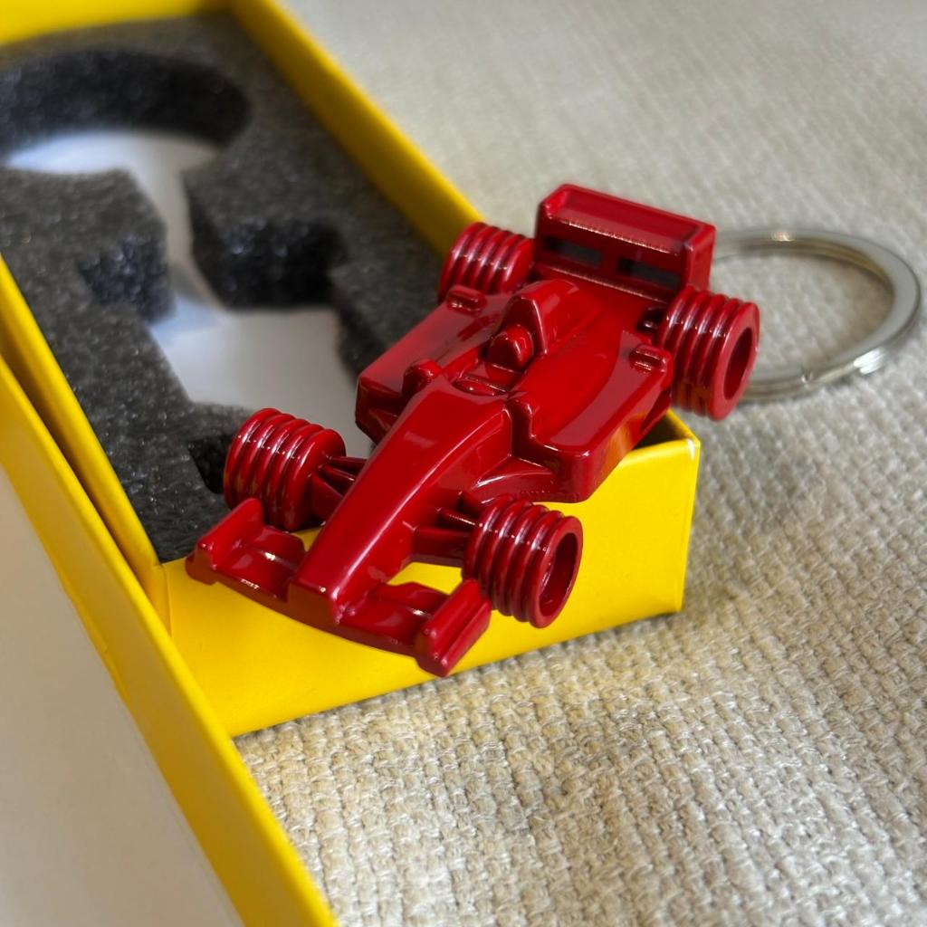 GANTUNGAN Formula 1 พวงกุญแจสีแดง 3D F1 โมเดลรถแข่ง