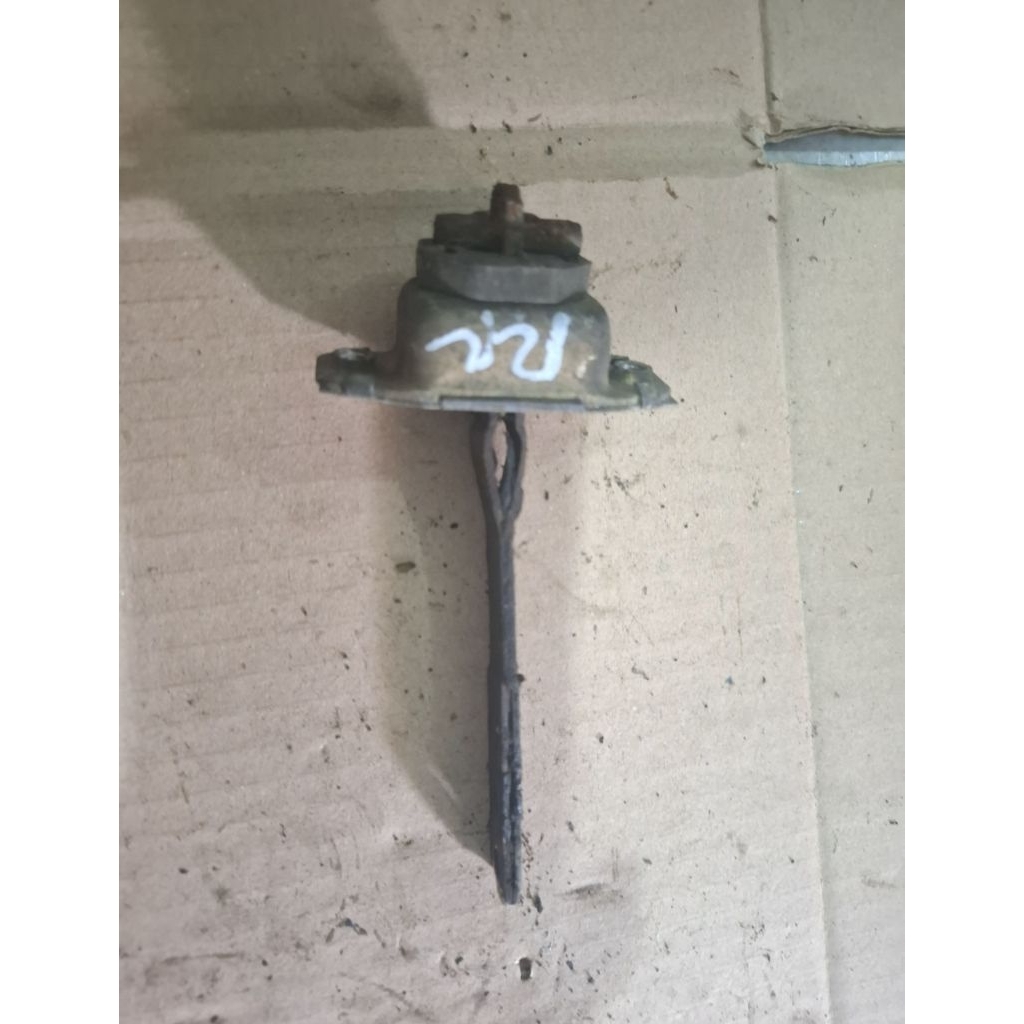 ตรวจสอบประตูด้านหลัง รีเทนเนอร์ประตูขวา charade classy winner g102 cx g100 88-96