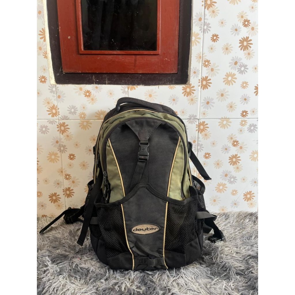 กระเป๋าเป้ Deuter***