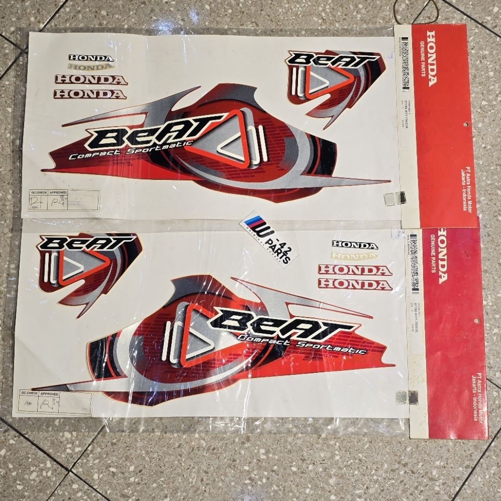 MERAH LIST STRIPE STRIPING STICKER BODY RIGHT LEFT BEAT CARBON RED MAROON CANDY METALLIC ORIGINAL AH