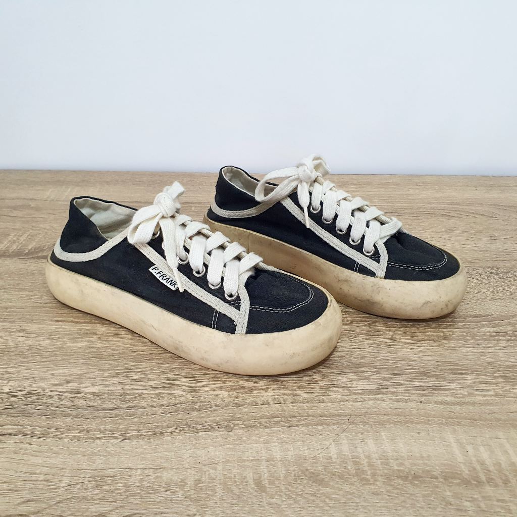 รองเท้าผ้าใบ Paul Frank Size 37 - มือสอง (พร้อมส่ง)