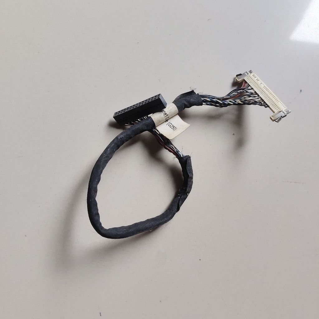 ยืดหยุ่น Plexsible TV LCD LED 24 นิ้ว Akari LE-24P57 ถอดปกติทดสอบโอเคพร้อมประกอบ