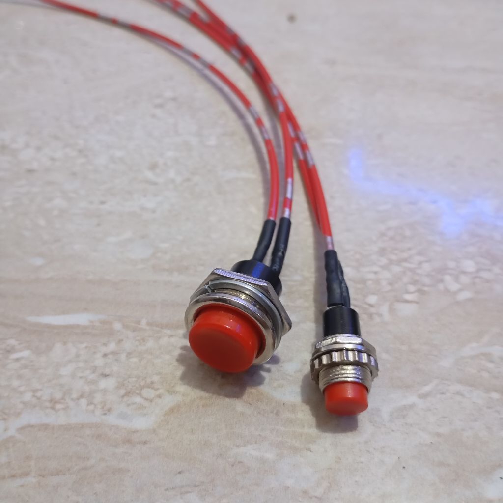 PIW LIGHT SWITCH PIW ROUND PUSH ON LIGHT SWITCH