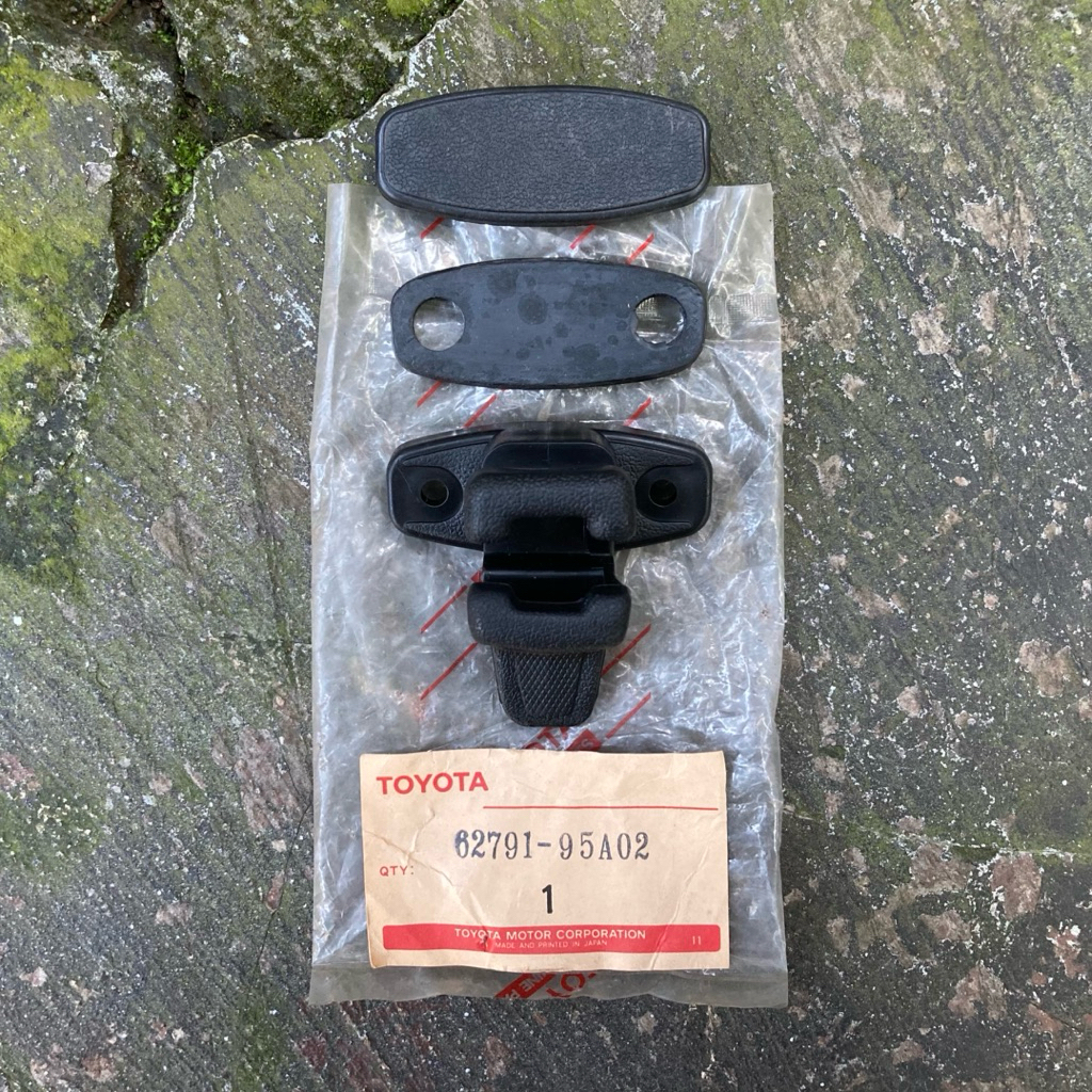 ล็อคหน้าต่างด้านข้าง No.1 แก้ว (สําหรับประเภทสไลด์) หน้าต่างบานเลื่อนกระจกลมปุ่มล็อค Land Cruiser Ha