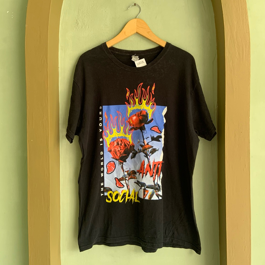 VINTAGE THE WORLD IS YOURS ANTI SOCIAL เสื้อยืด