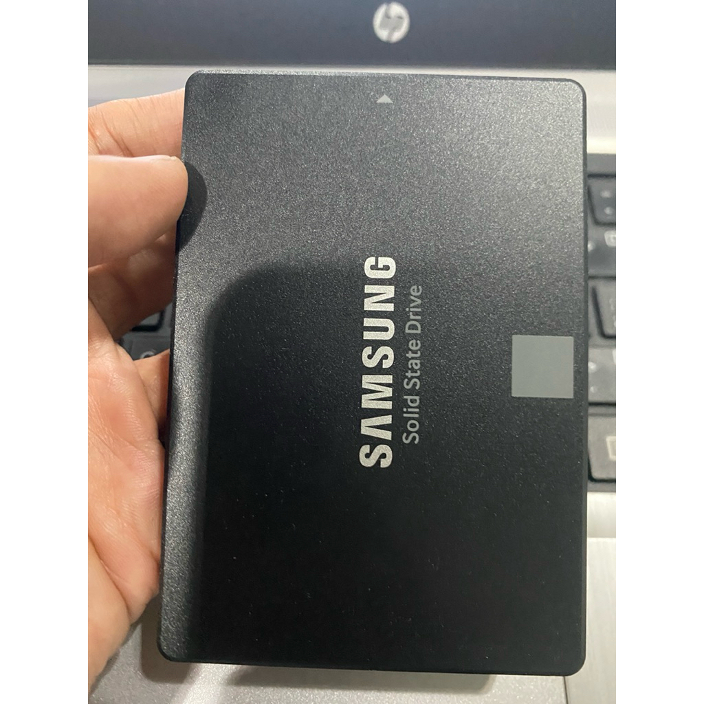 Samsung 860 evo 250gb SSD