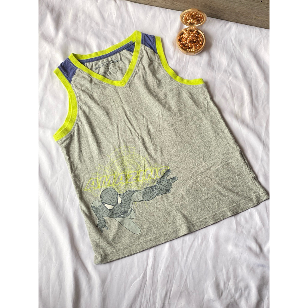 PRELOVED PL แบรนด์เสื้อยืดเด็กชาย Spiderman ไซส์ 130