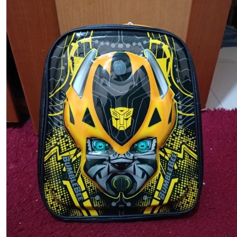 BUMBLEBEE BOYS KINDERGARTEN SCHOOL BAG พร้อม LED 3D RAISED CHARACTER