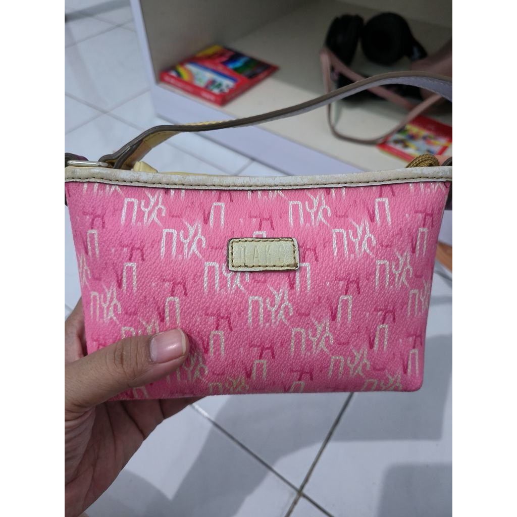 Preloved Daks Bag***