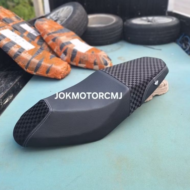 ครบชุด/หนึ่งชุดเบาะyamaha mio m3 ทําจากหมากรุก mbtech mix โหมด x-ride