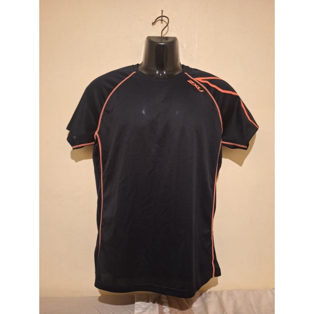 2XU เสื้อกีฬาผู้ชาย ไซส์ S