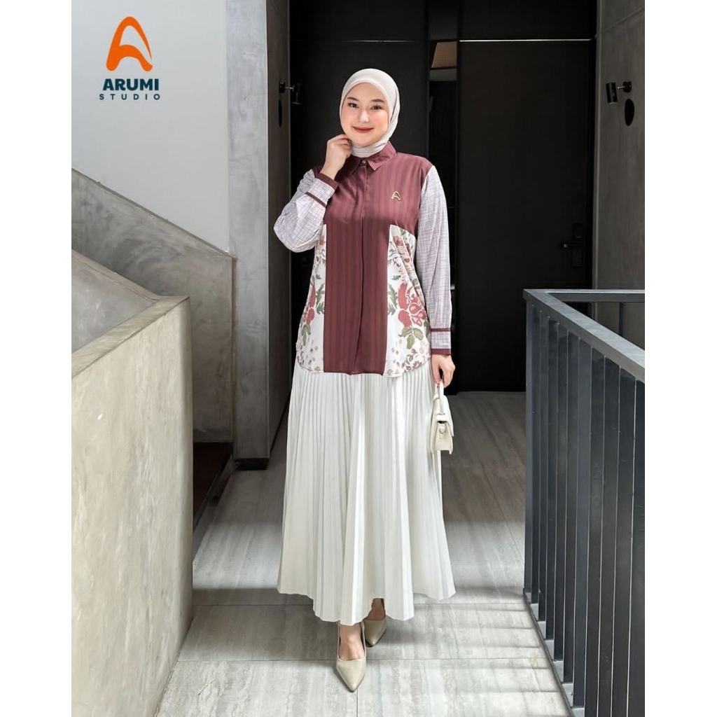 เสื้อ Airis โดย arumi studio / เสื้อ arumi studio