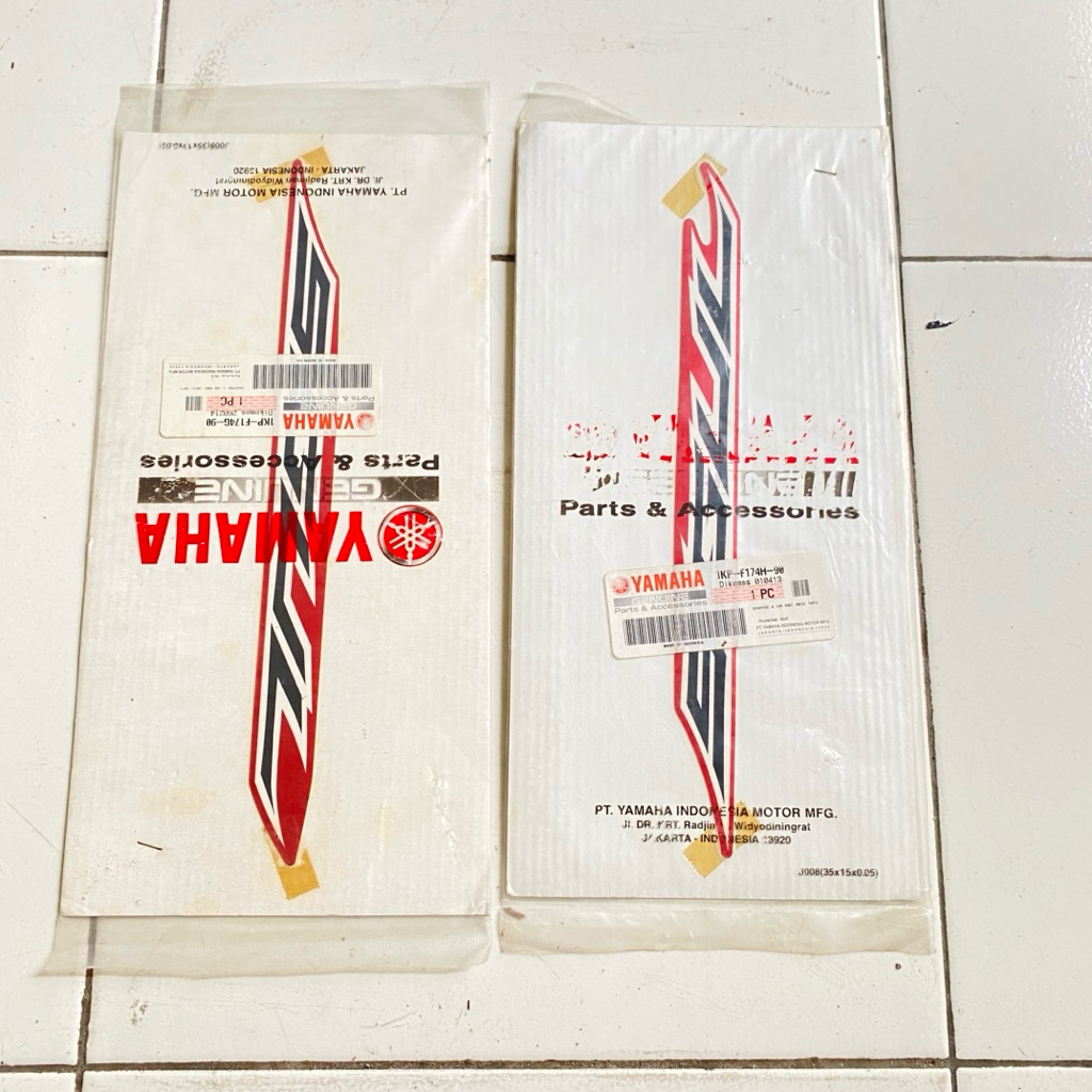 MERAH Yamaha Soul GT 2012 2013 ตัวถังหลัง Striping สติกเกอร์สีแดง original YGP 1KP-F174G-90 1KP-F174