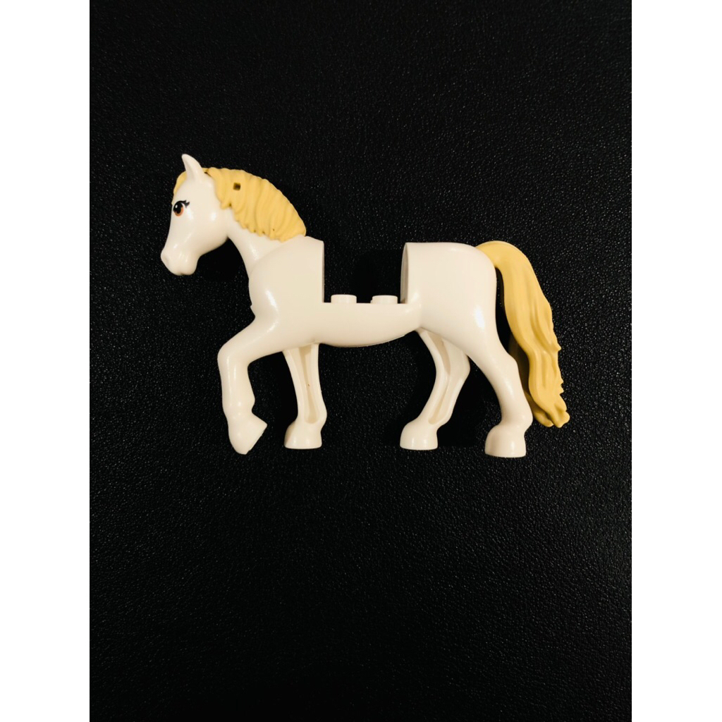Lego Animal - 69820c01pb04 - ม้า สไตล์เพื่อนที่มี 2 x 2 Cutout และคอเคลื่อนย้ายได้พร้อมหางตาลยางยืดห