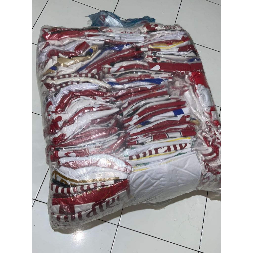 เสื้อฟุตบอล RANDOM ESPORT - เสื้อผ้ากีฬาแบบสุ่มและเชียร์