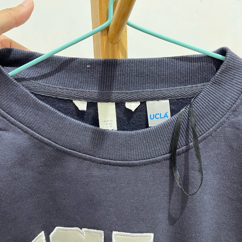 H&M SWEATSHIRT UCLA SIZE XS