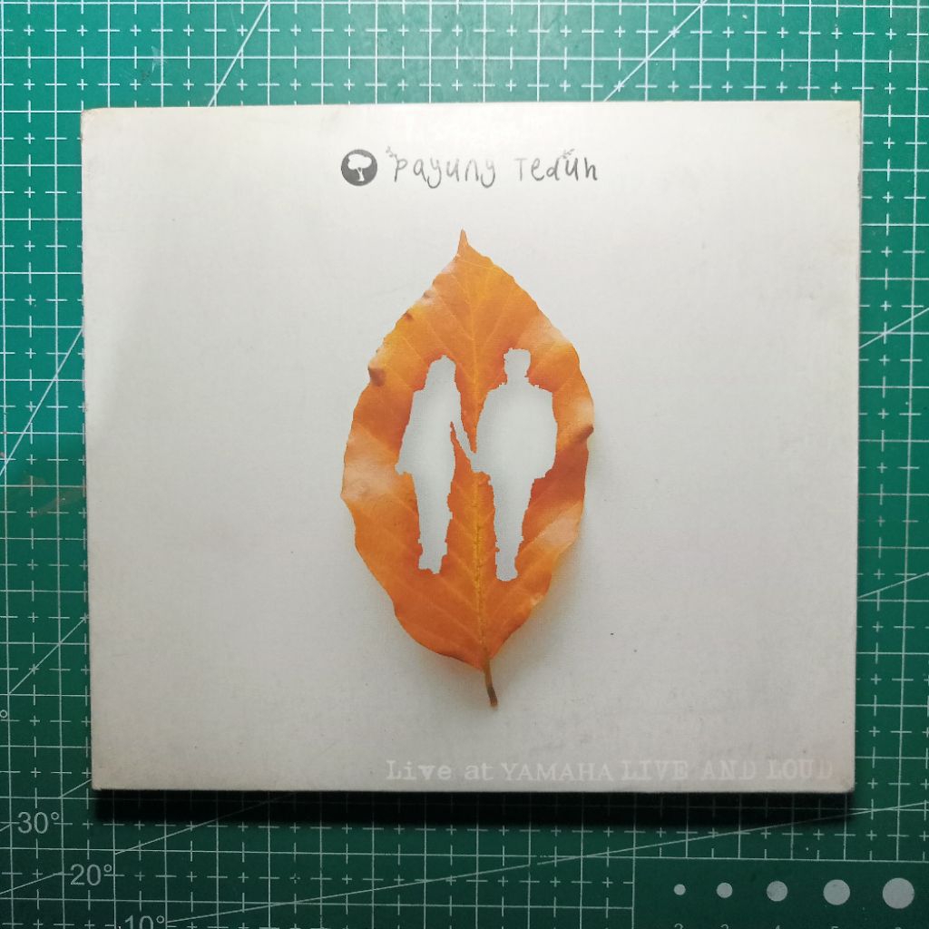 ร่มผ้าร่ม CD - Live And Loud (Live At Yamaha)