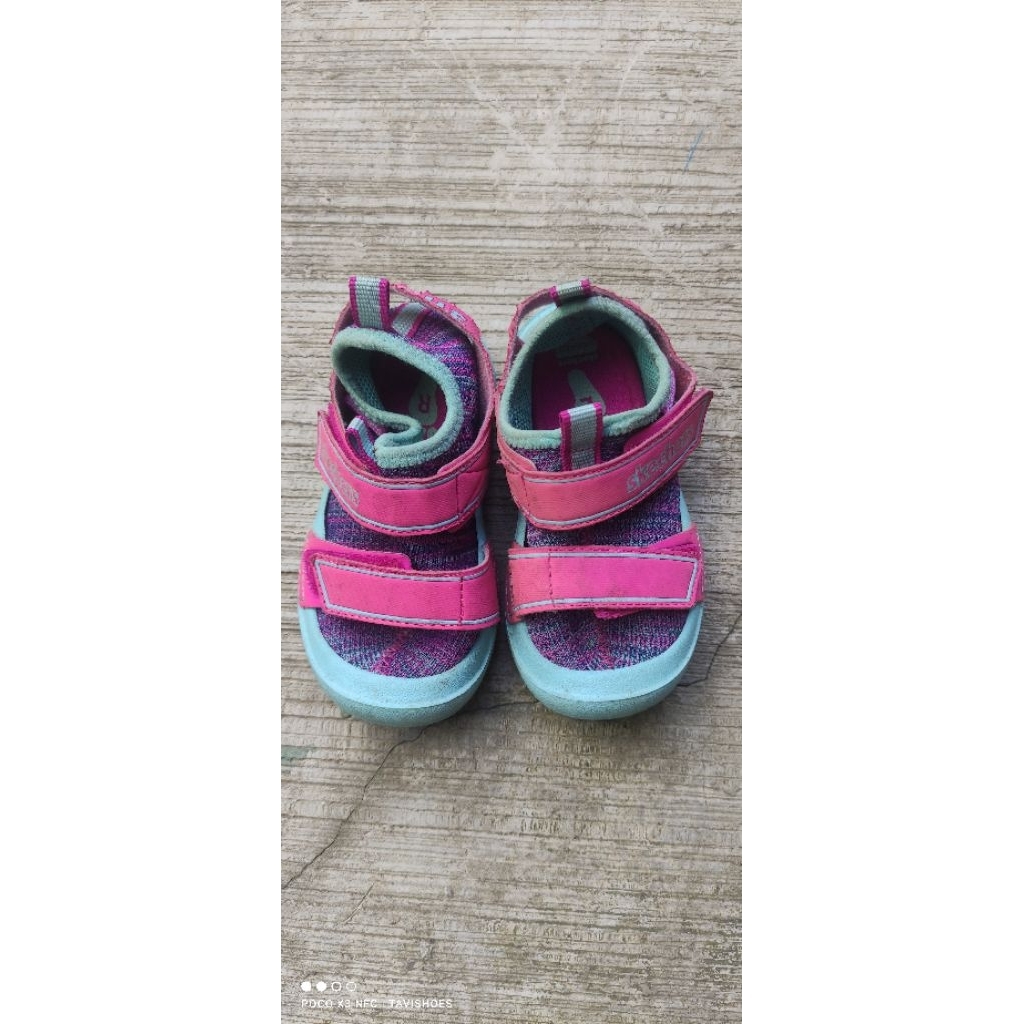 รองเท้าเด็ก skechers มือสอง no. 24