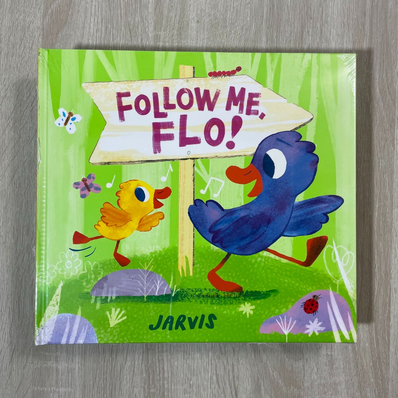หนังสือวอล์คเกอร์ - Follow Me Flo