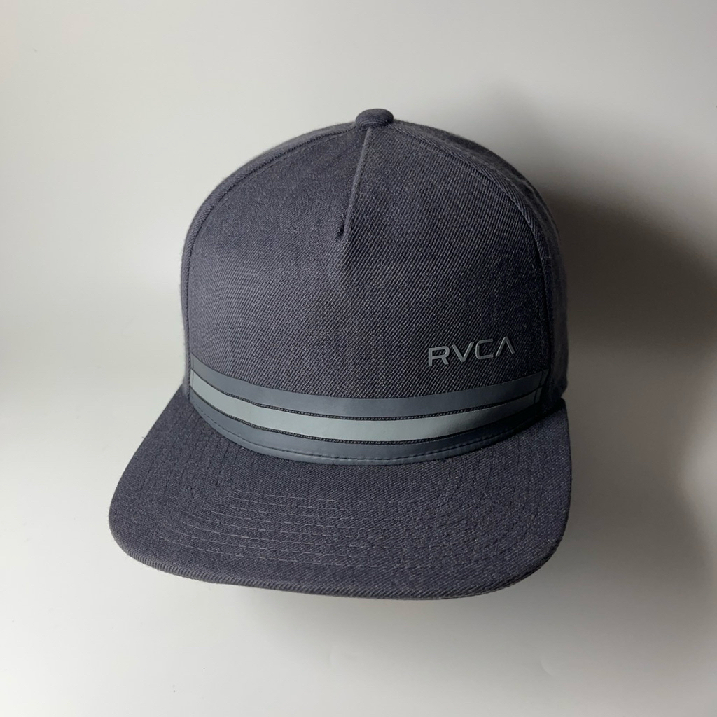 หมวก Snapback RVCA**
