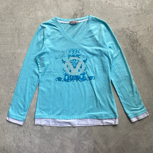 Y2K Henley Shirt Girl โดย Your Jeans
