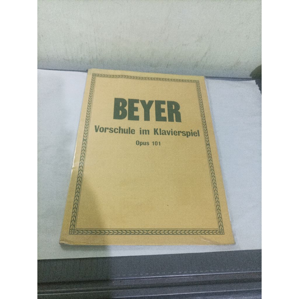 หนังสือนําเข้า Beyer Vorschule im Klavispyel opus 101