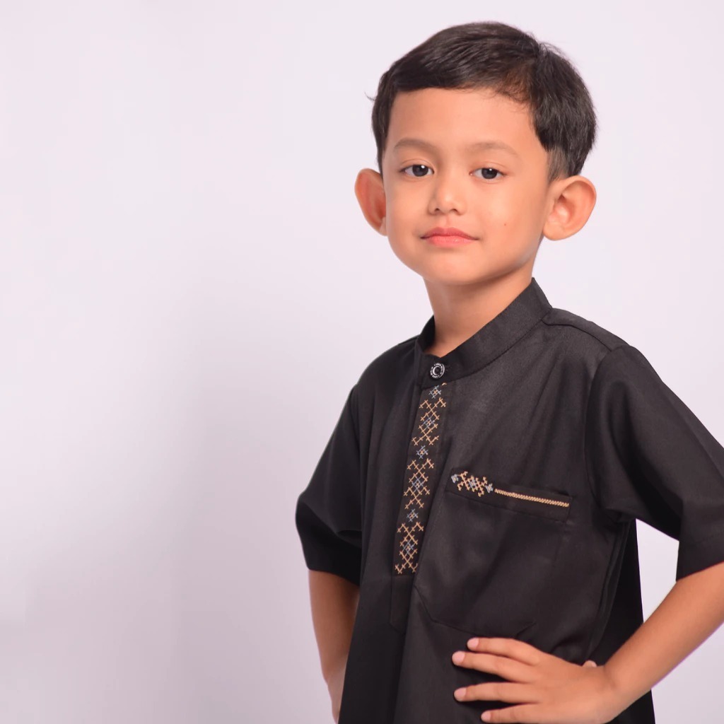 Muslimic Friends - ชุดสูท Koko Boys Modern with Cross Line Motif แขนสั้นระดับพรีเมียม KP8