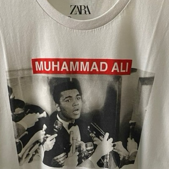 (72x54ซม. โดยไม่ต้องดึง) เสื้อยืด zara boxing official collab muhammad ali
