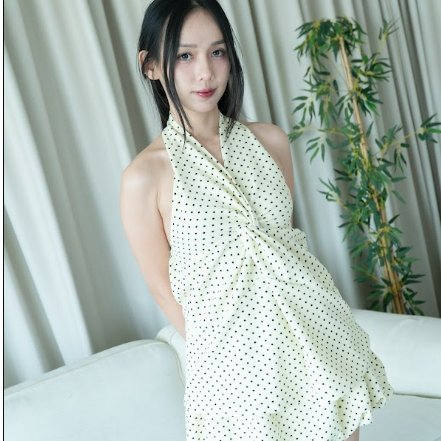 ซิเซีย | เสื้อ WELLA Polka Halter Twist