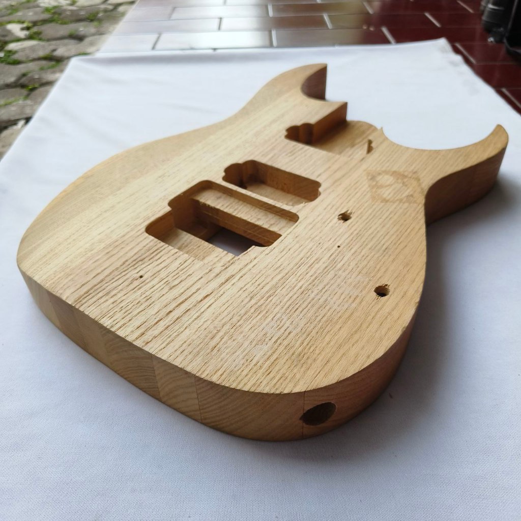 Ibanez RG Series HF White Ash Guitar Body Material