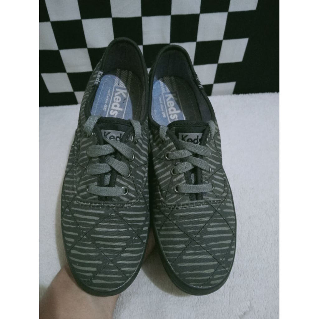 รองเท้า Keds มือสองต้นฉบับ