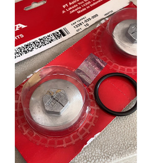 Tutup Baut Filter Oli - BeAT Spacy Scoopy Vario Karbu Asli Honda 12361035000
