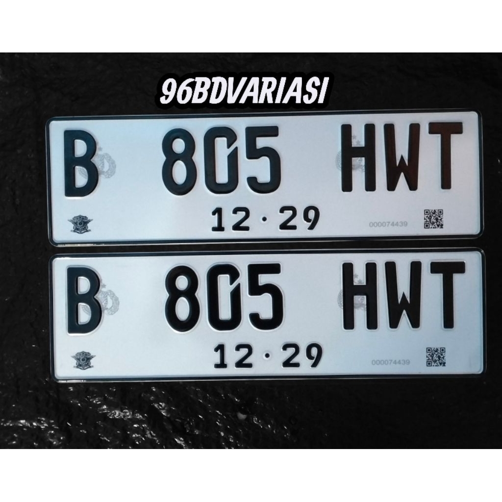 แผ่นติดรถยนต์สะท้อนแสง QR barcode สีขาว