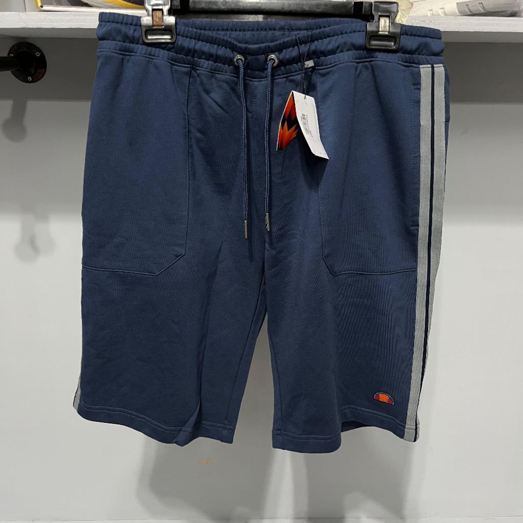 ELLESSE ELLMENA LENZO SHORTS สําหรับผู้ชาย ELLMSO242DB212W)