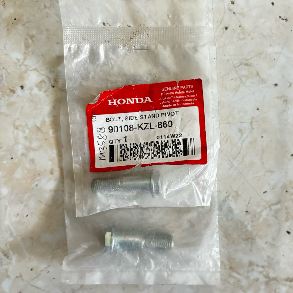 สลักเกลียวขาตั้งข้าง PCX Scoopy Vario 125 Vario 150 90108KZL860