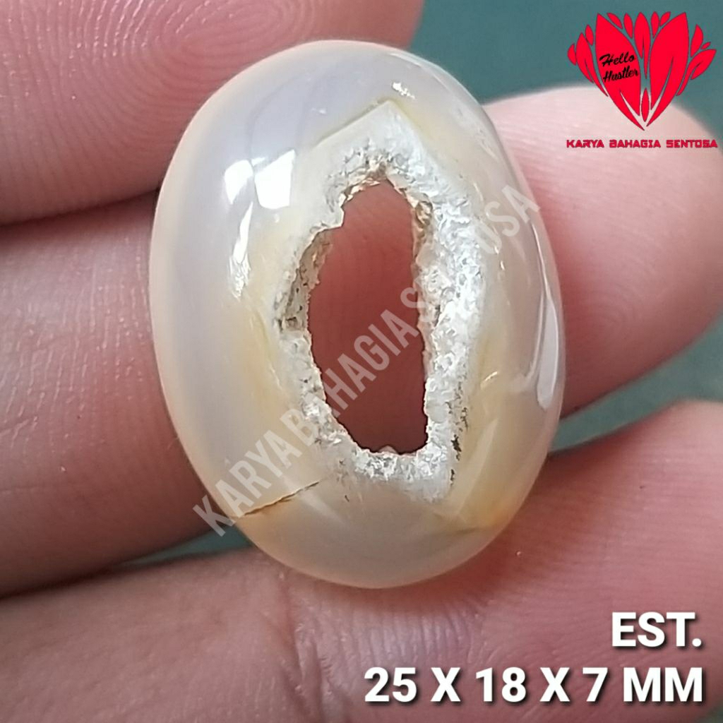 พลอยอินโดนีเซีย Combong Cempaka Madu Natural Chalcedony Signature Collection