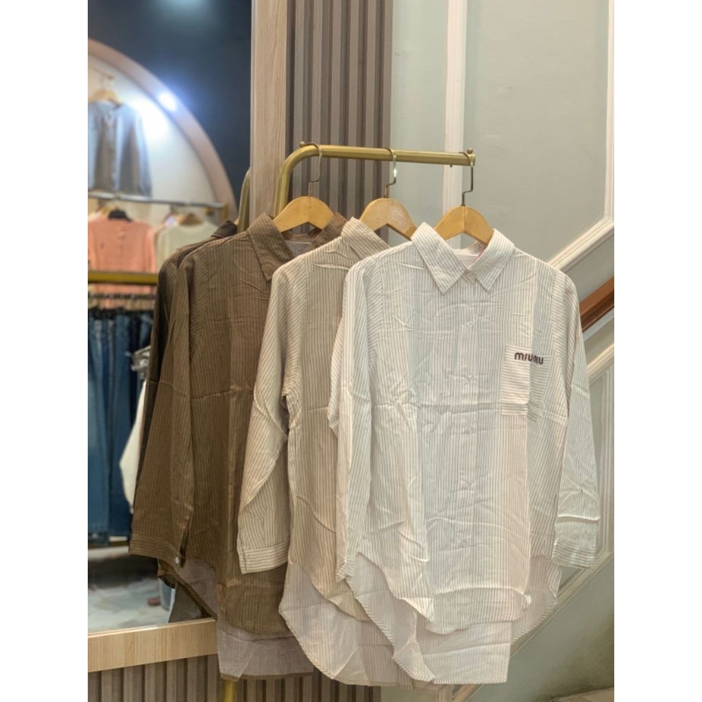 KEMEJA เสื้อเชิ้ตลายผู้หญิง miumiu