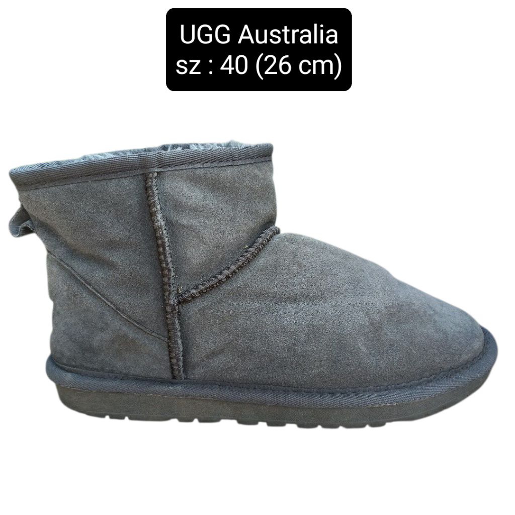 รองเท้า UGG Australia