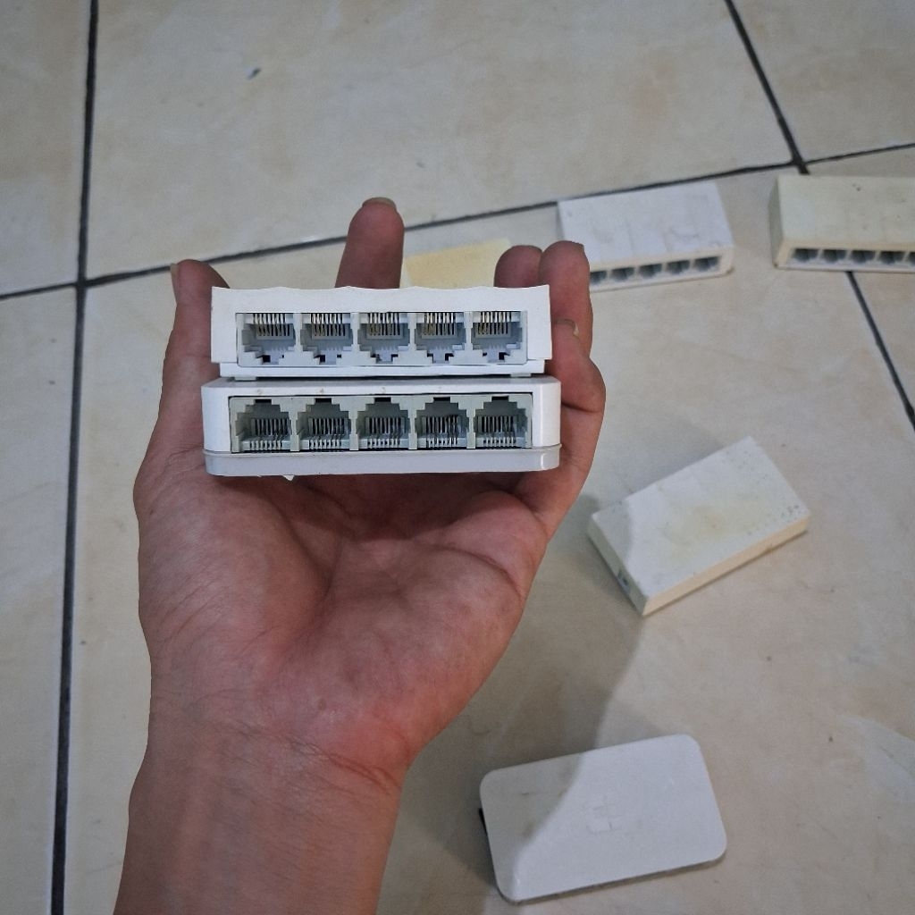 Tp-link LS1005 | D-Link DES-1005C สวิตช์ตั้งโต๊ะ