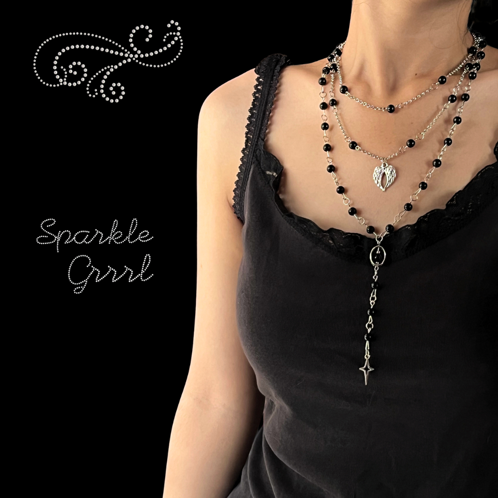 สร้อยคอ Nocturne Heart โดย Sparkle Grrrl | สร้อยคอแบบยาว | สร้อยสีดํายาว | คอแพะ | สไตล์ Gothic | คอ