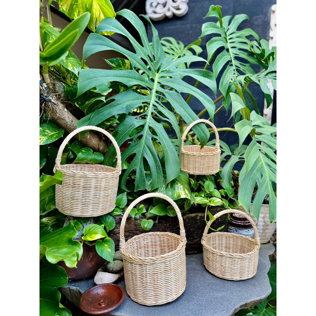 ROUND RATTAN BASKET / PREMIUM RATTAN BASKET / FLOWER RATTAN WOVEN BASKET