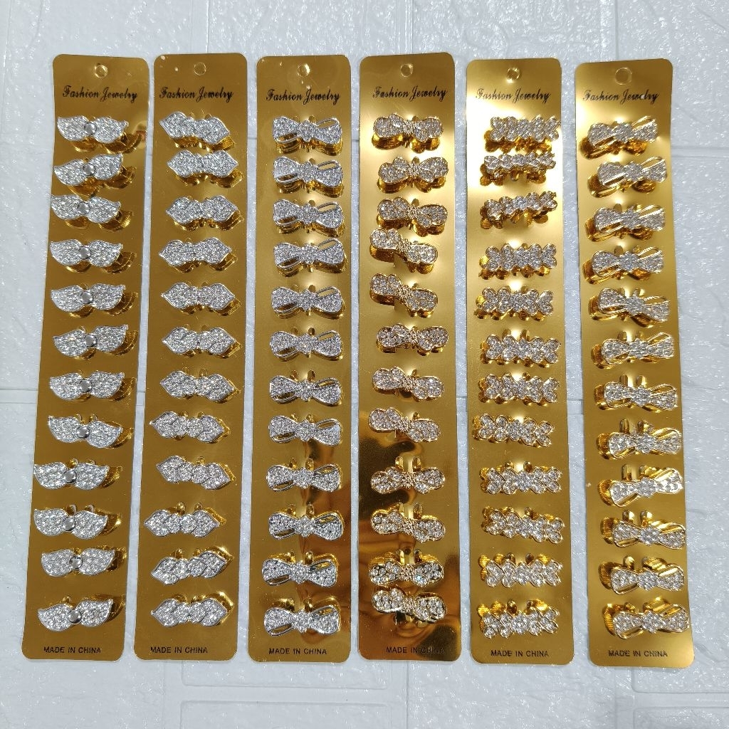 เข็มกลัดคาง/เข็มกลัดฮีจาบ/เข็มกลัดจิ๋วติดโมติฟกลม สีทอง เนื้อหา 12 ชิ้น