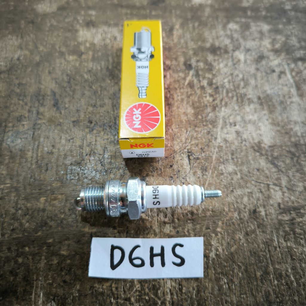 หัวเทียน NGK D6HS ดั้งเดิม